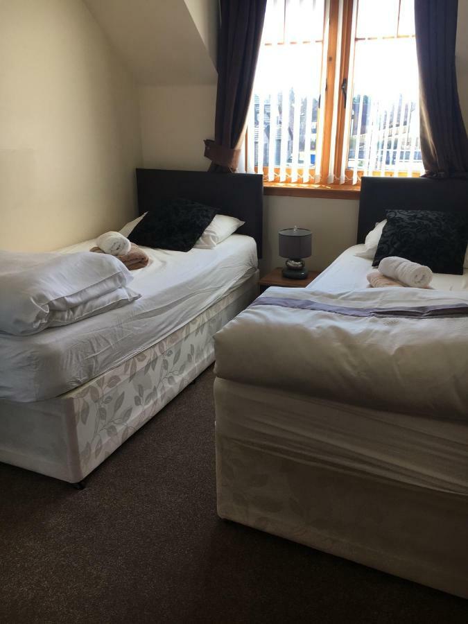 Cairngorm Mountain View Apartment อาวีมอร์ ภายนอก รูปภาพ