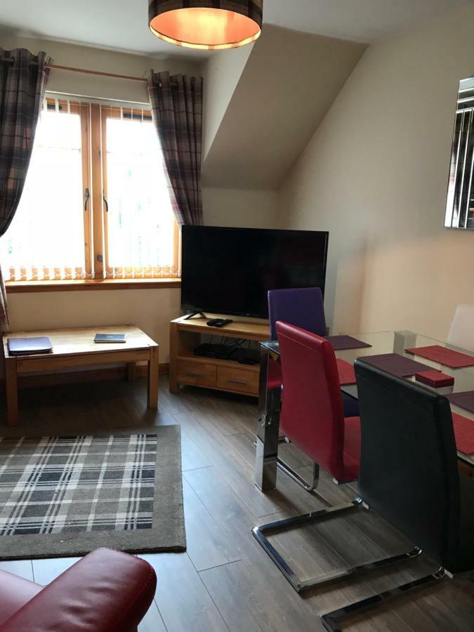 Cairngorm Mountain View Apartment อาวีมอร์ ภายนอก รูปภาพ